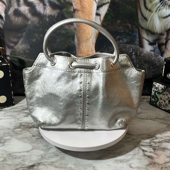 Michael Kors Astor Ring Handbag Pebbled Leather Studded Tote Metallic Silver - Picture 1 of 14
